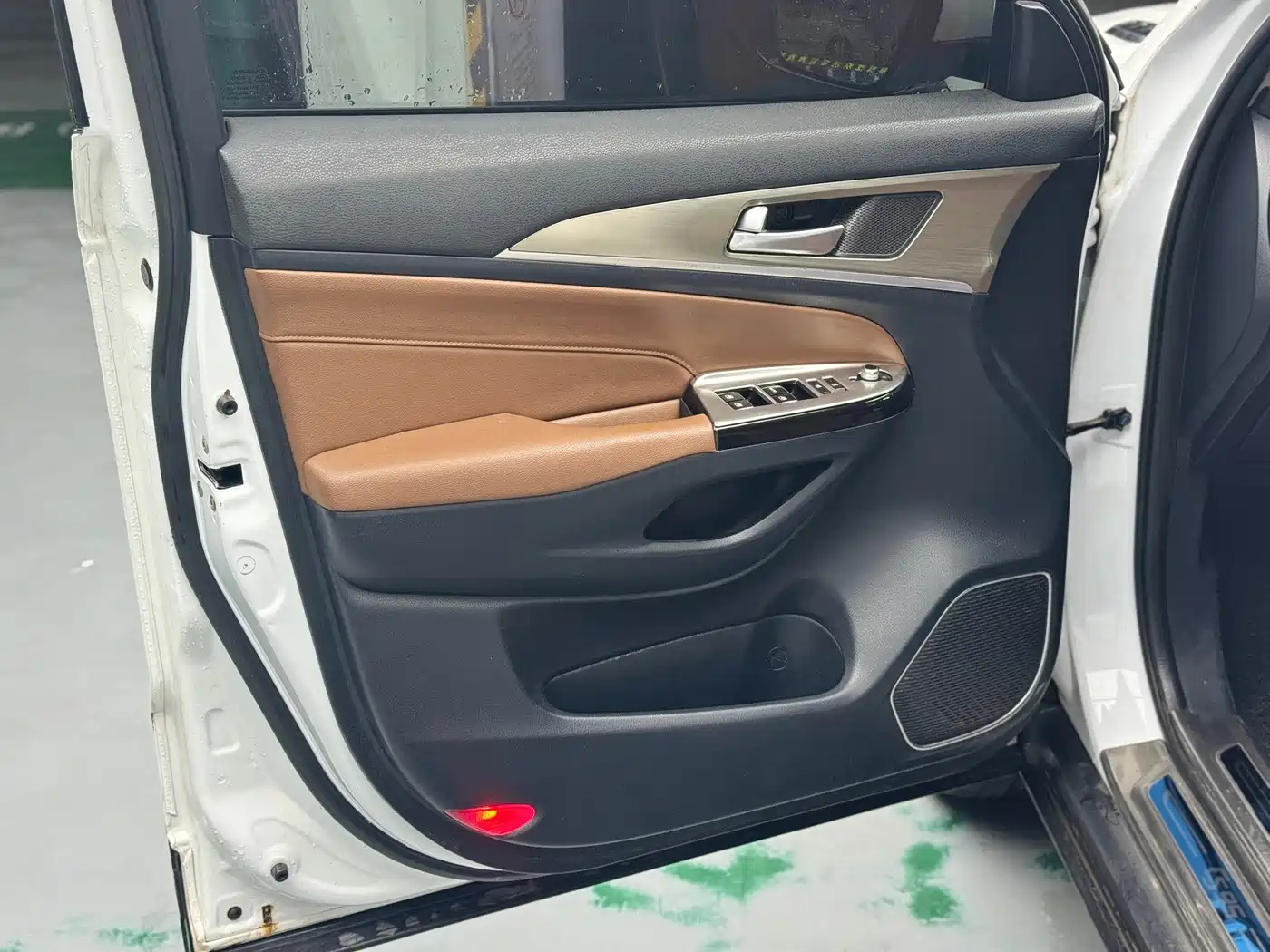 Changan CS95 2017 2017 2.0T FWD Zhiyuan Edition