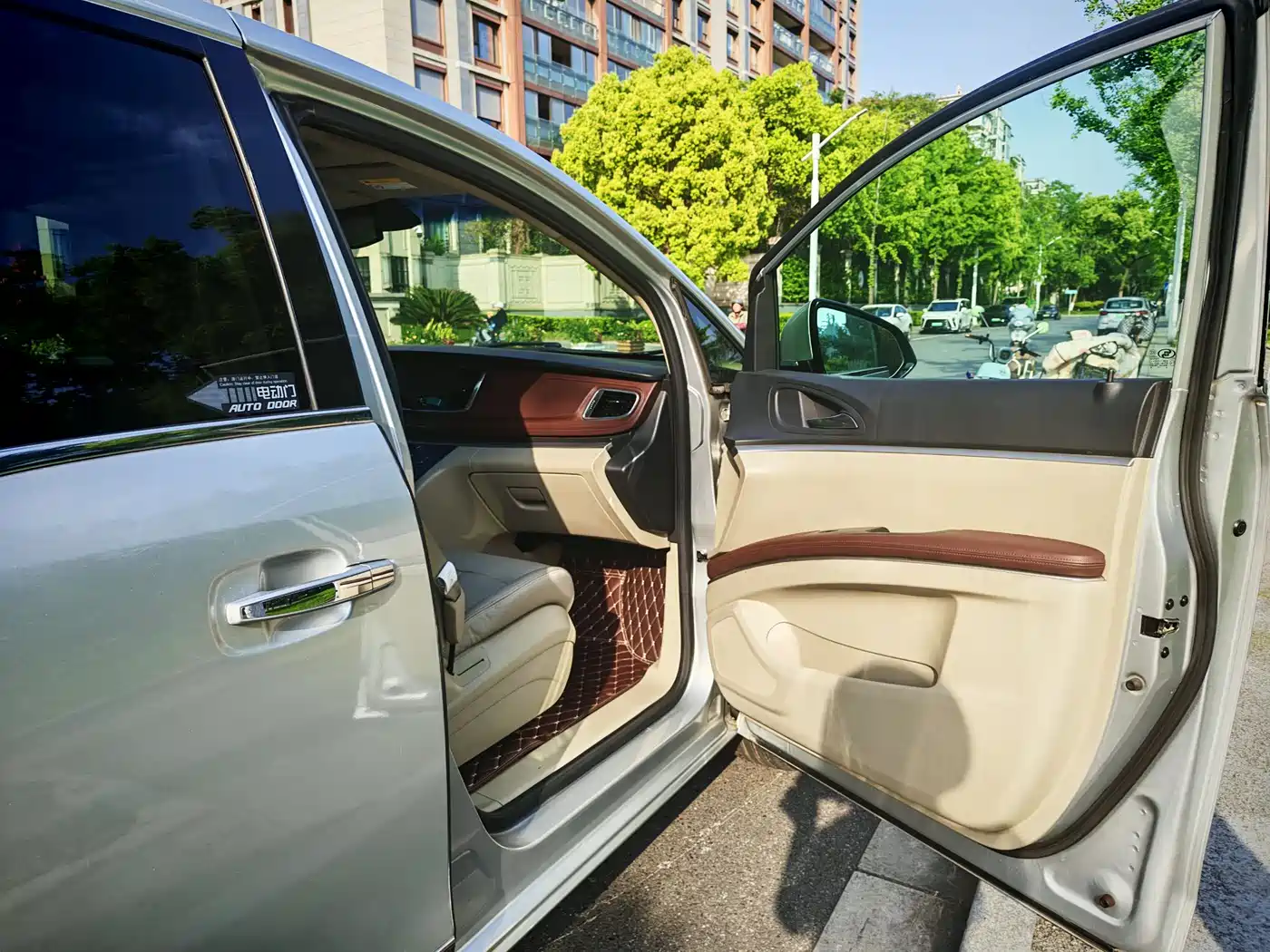 Buick GL8 2017 25S Luxury China V фото 15