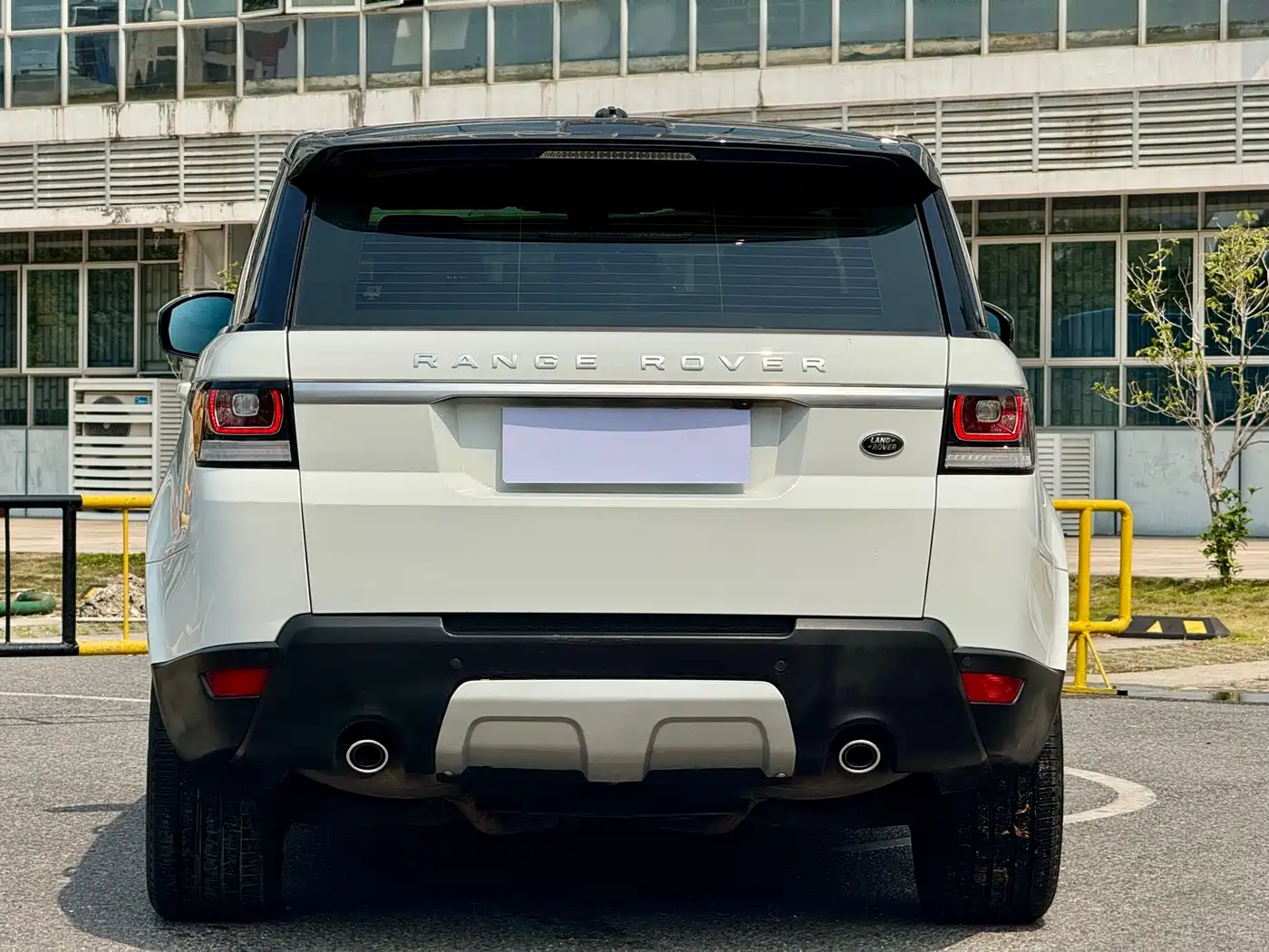Land Rover Range Rover Sport 2015 3.0 SDV6 HSE DYNAMIC фото 17