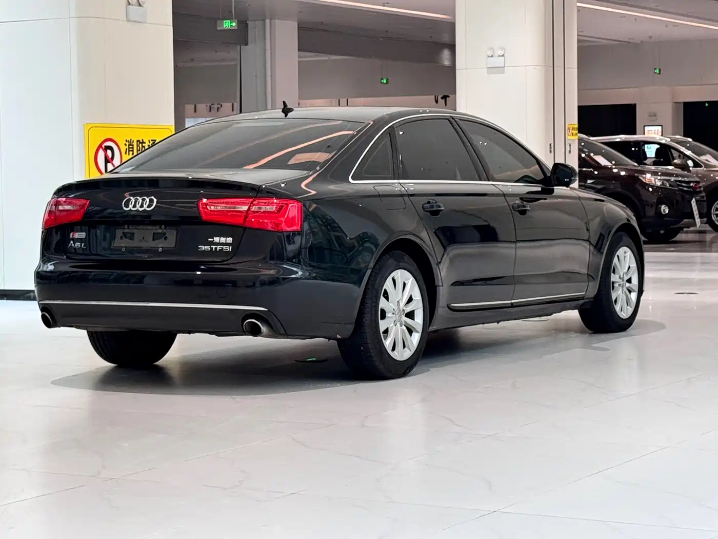 Audi A6L 2014 30 FSI Luxury фото 7