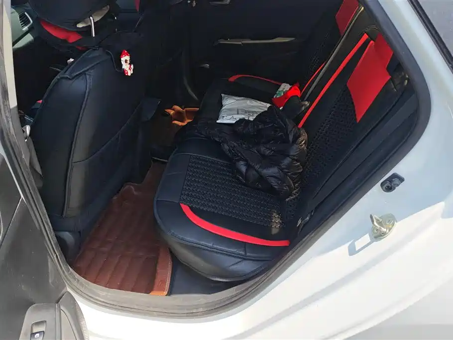 Hyundai Verna 2016 1.4L Automatic Cool Edition GLS фото 11