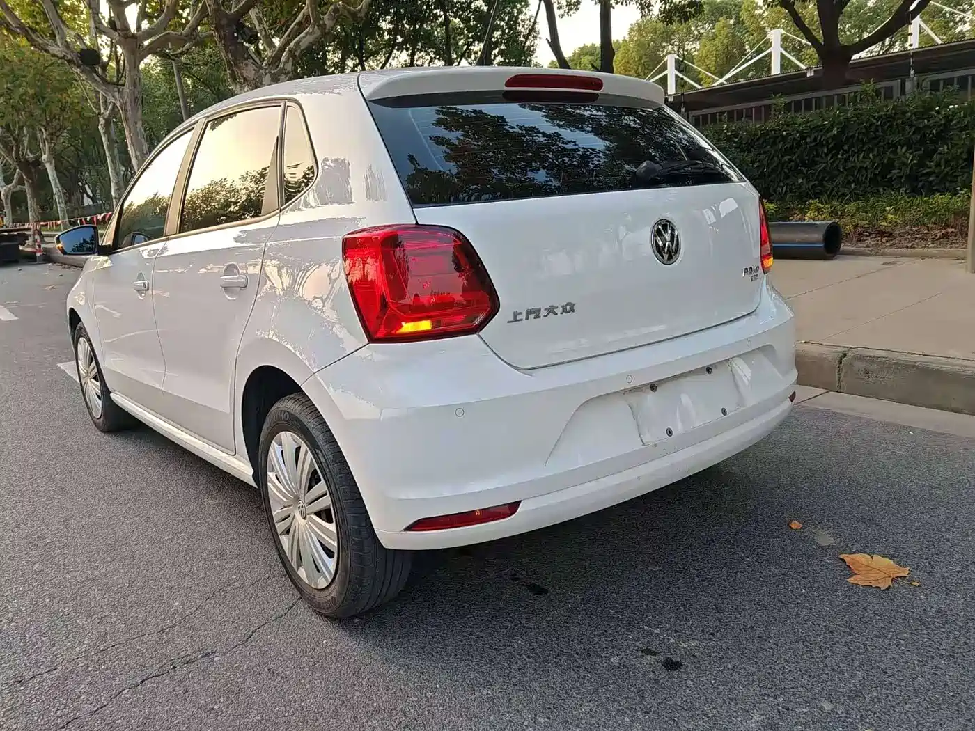 Volkswagen Polo 2016 1.6L Automatic Comfort фото 8