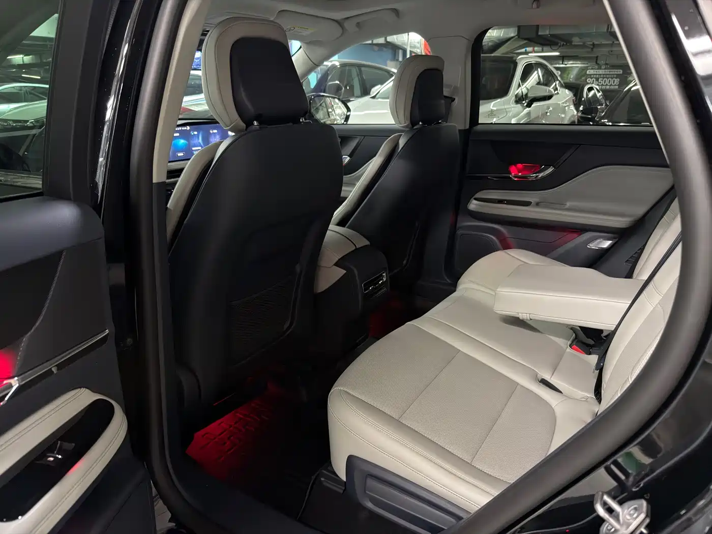 LINCOLN ADVENTURER