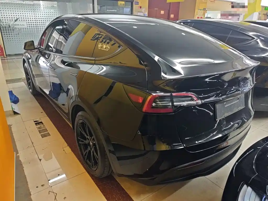 Фото 5 - Tesla Model Y