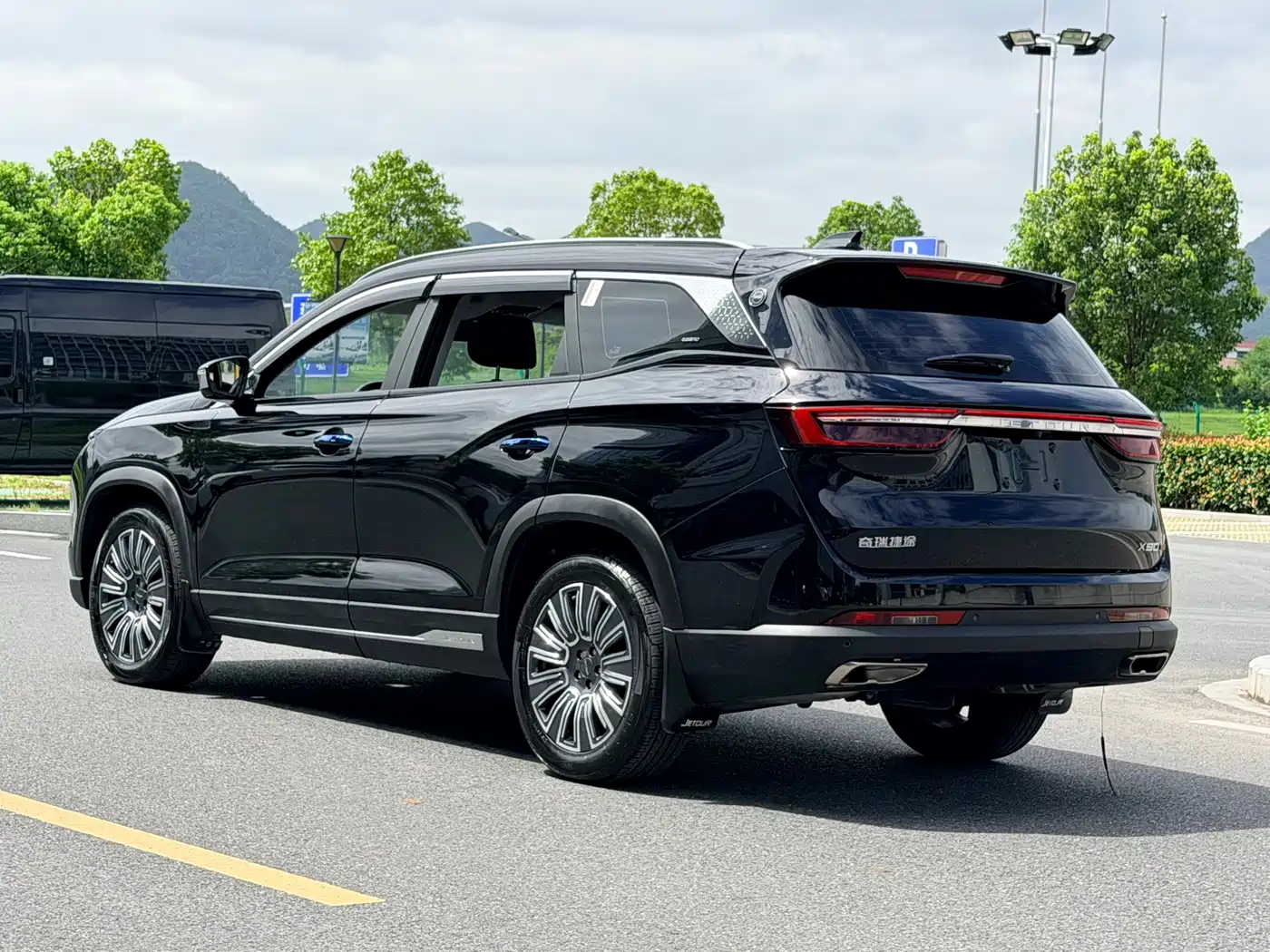 Jetour X90 PRO 2024 2024 2.0T DCT Luxury 7-Seater