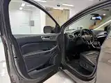 Фото 8 - Ford Edge