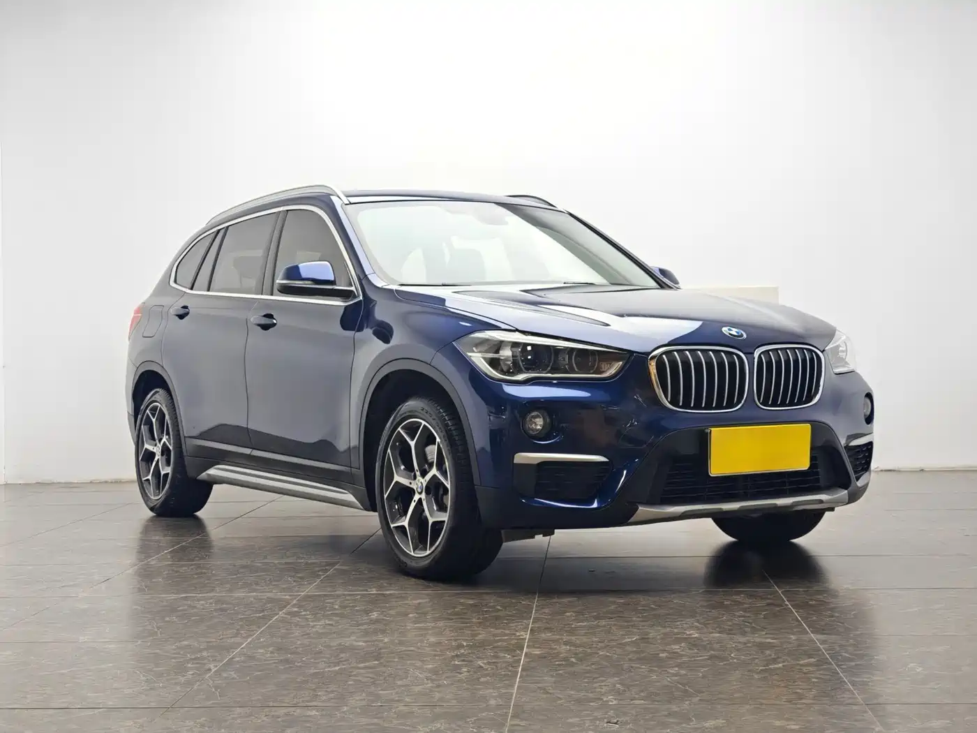BMW X1 2019 sDrive18Li Premium Model фото 2