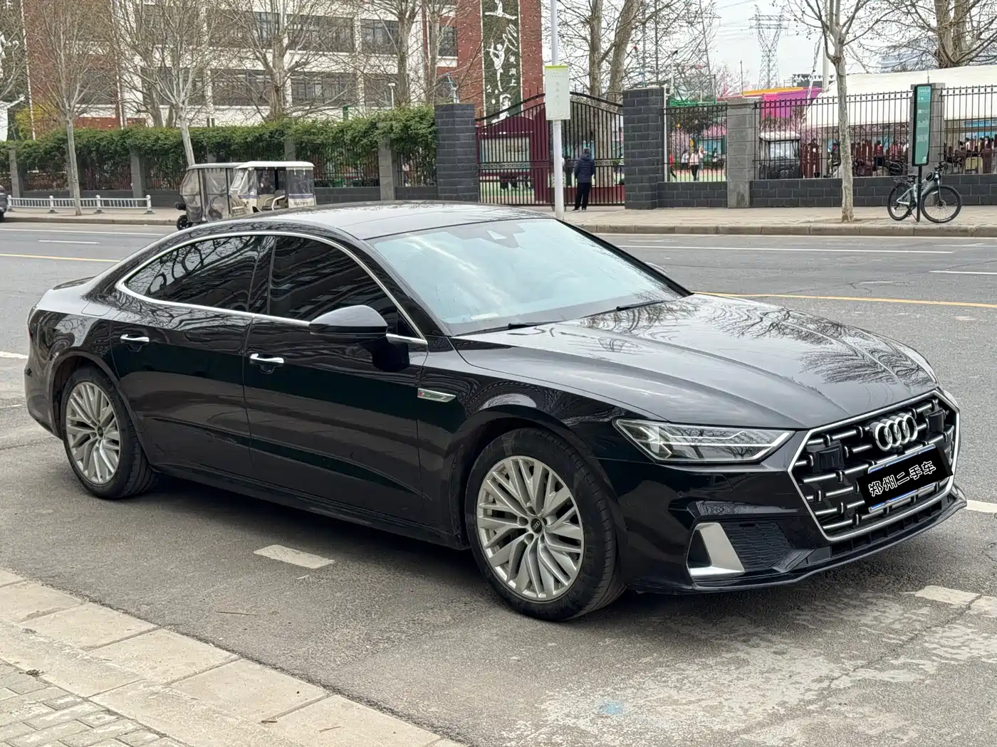 Audi A7L 2024 45TFSI S-line Dream Edition Crystal Package фото 3