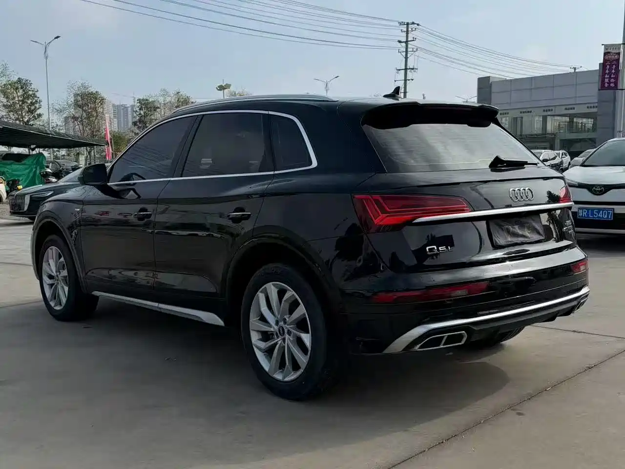 Audi Q5L 2022 40T Luxury Dynamic фото 8