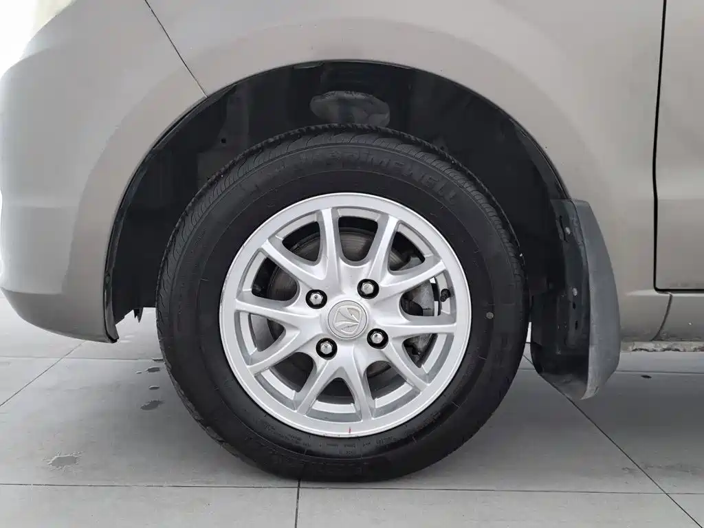 BAIC Weiwang M20 2014 2013 Model 1.5L Premium BJ415B