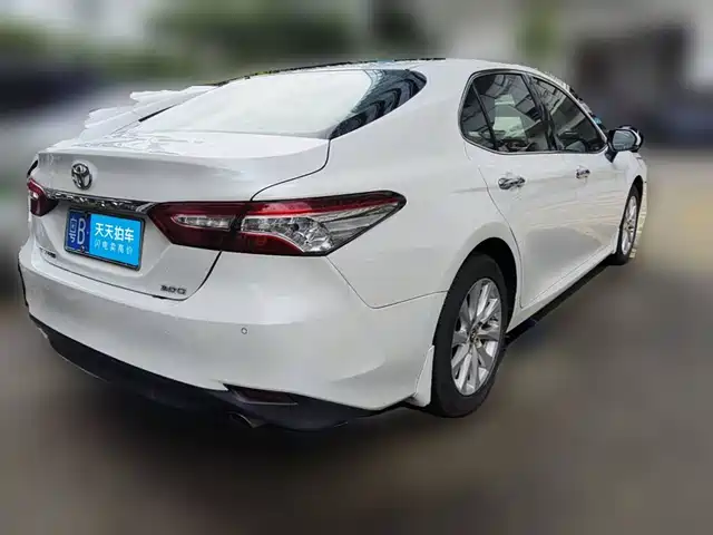 Toyota Camry 2019 2.0G Luxury Edition China VI — фото 2
