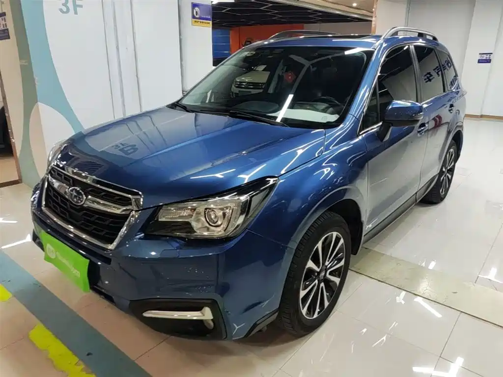 Subaru Forester 2018 2.5i Luxury Navigation Edition фото 2