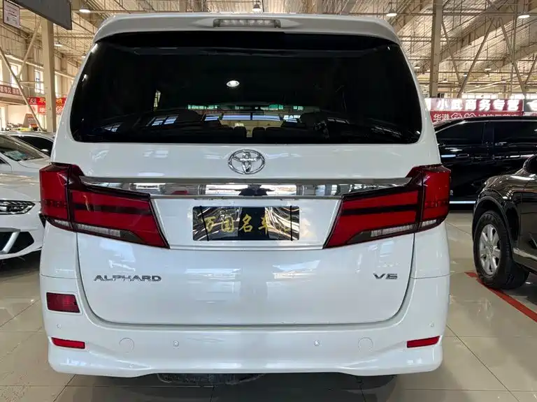 Toyota Alphard 2015 3.5L Luxury Edition фото 4