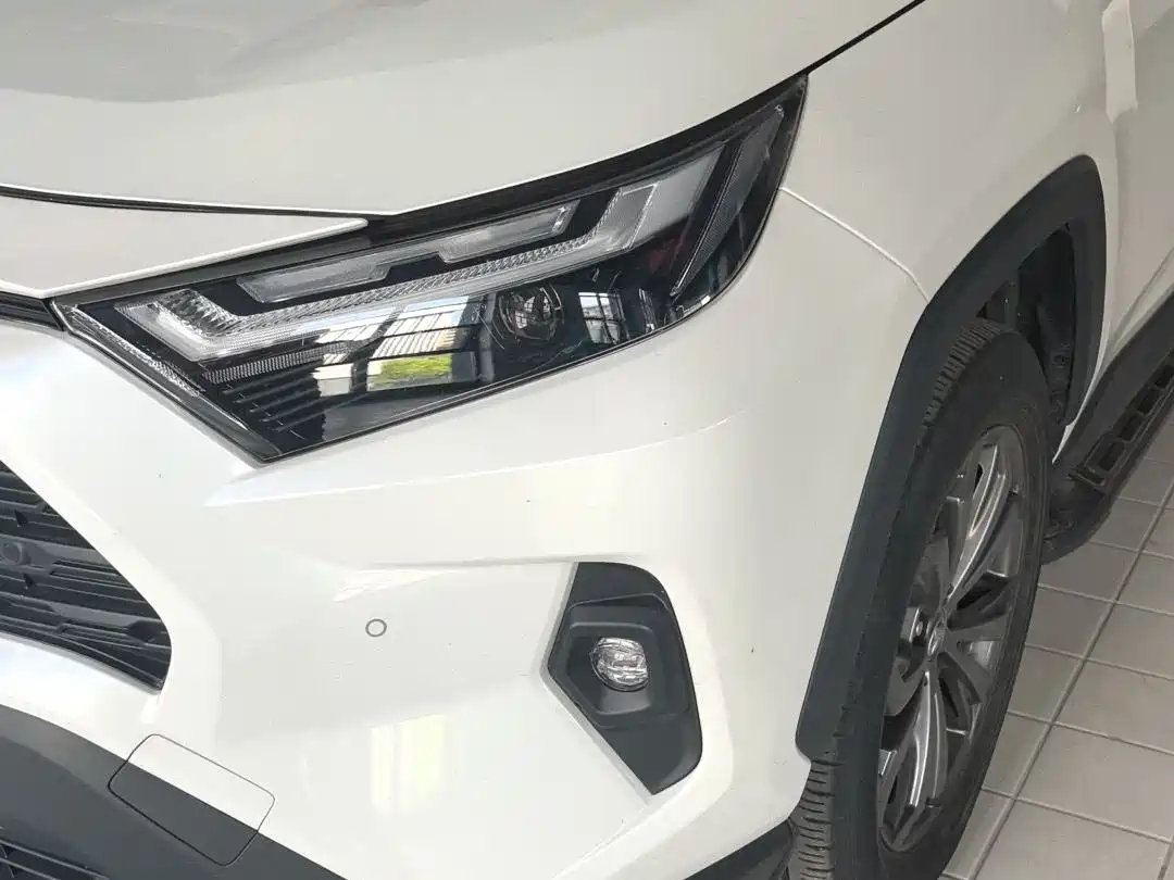 Toyota RAV4 Rongfang 2023 2.0L CVT FWD Style Plus Edition фото 6