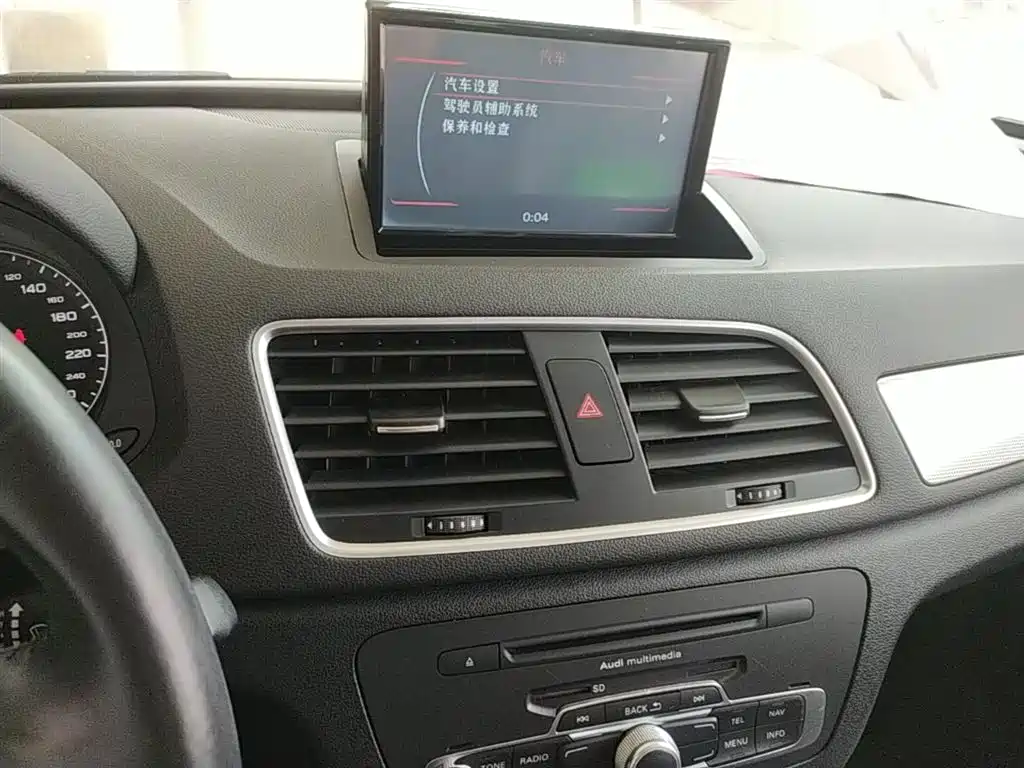 Audi Q3 2015 35 TFSI Comfort фото 13