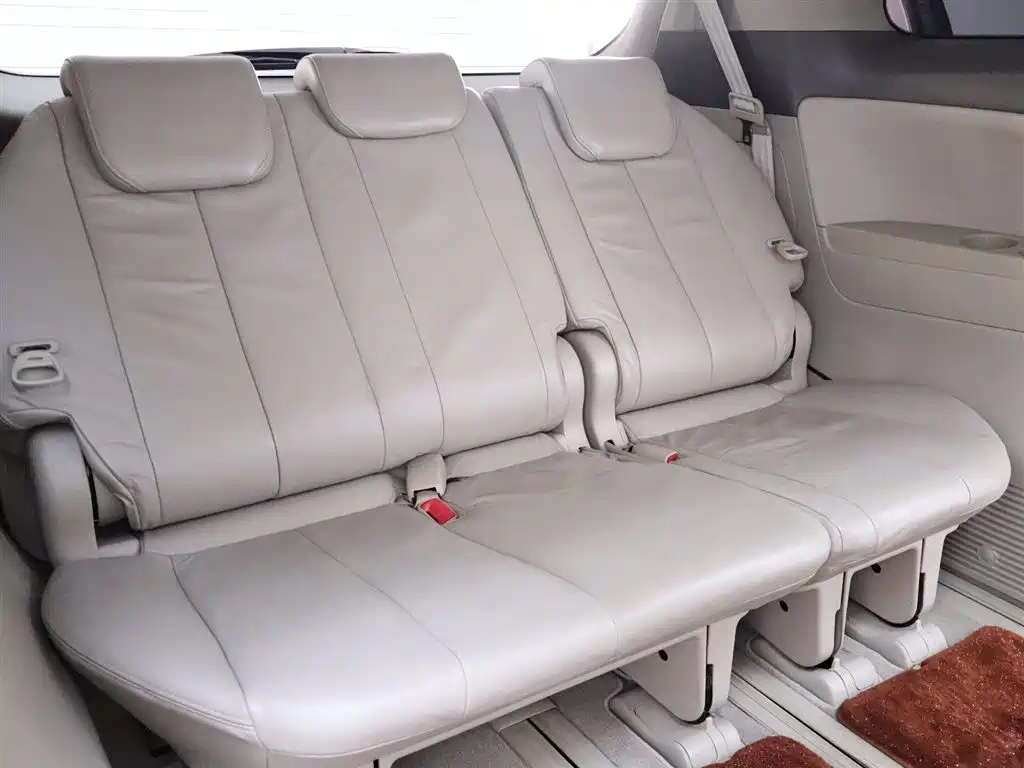 Toyota Previa 2007 3.5L 7-Seater Luxury фото 24