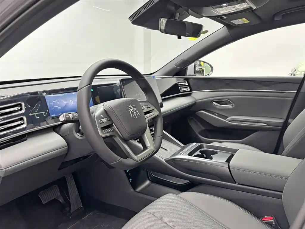 BYD Qin L 2026 Model DM-i 210KM Superior Edition фото 13