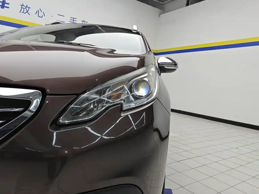 Peugeot 2008 2015 2014 1.6L Automatic Navigation Edition