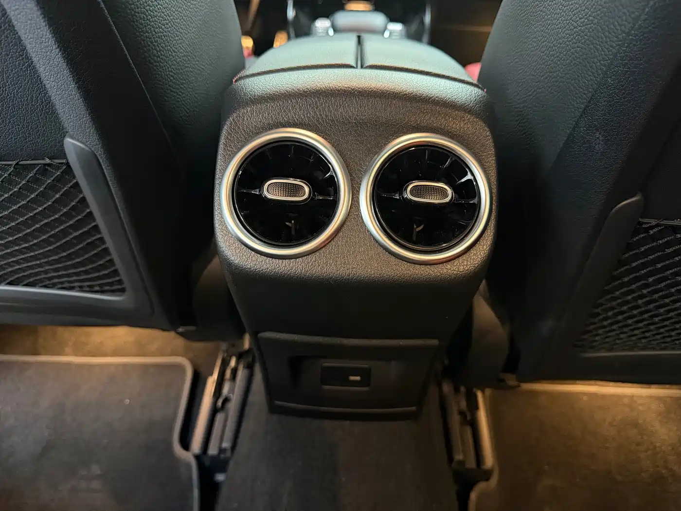 Mercedes-Benz A-Class AMG 2022 AMG A 35 L 4MATIC фото 9
