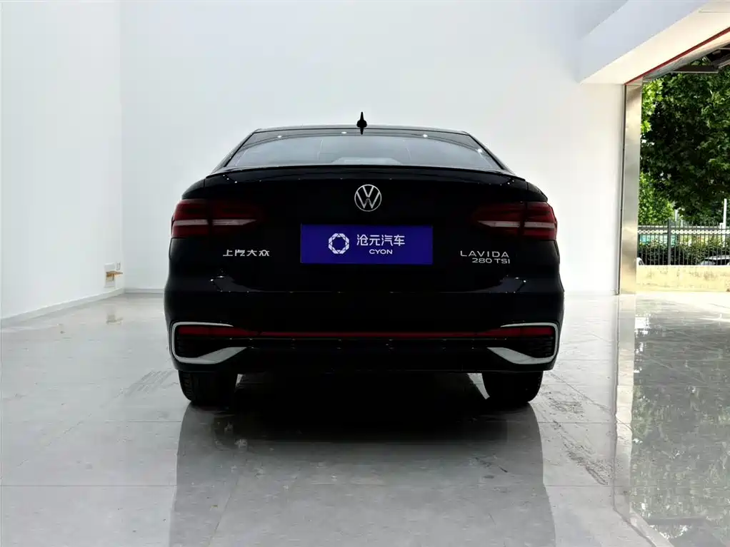 Volkswagen Lavida 2023 280TSI DSG Starlight Comfort Edition фото 5