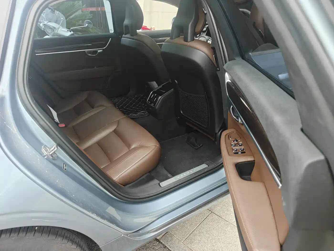 Фото 6 - Volvo S90