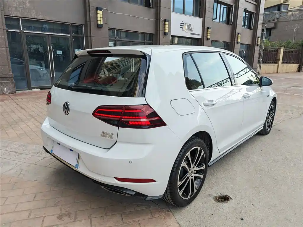 Volkswagen Golf 2018 280TSI Automatic R-Line Model фото 9