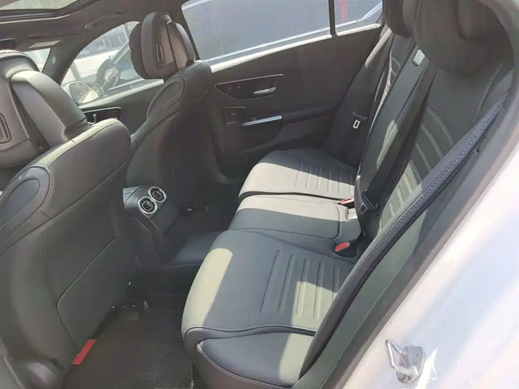 Mercedes-Benz C-Class 2023 Facelift II C 260 L Sport Edition фото 17