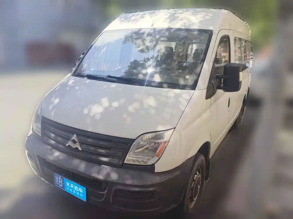 SAIC Maxus Xintu V80 2014 2014 2.5T Aoyun Short Wheelbase Medium Roof