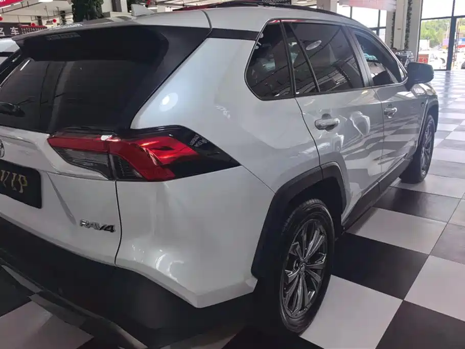 Toyota RAV4 Rongfang 2023 2.0L CVT 4WD Adventure Plus Edition фото 3