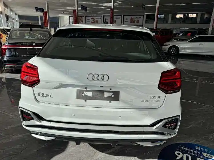 Audi Q2L 2025 35TFSI Fashion Dynamic фото 4