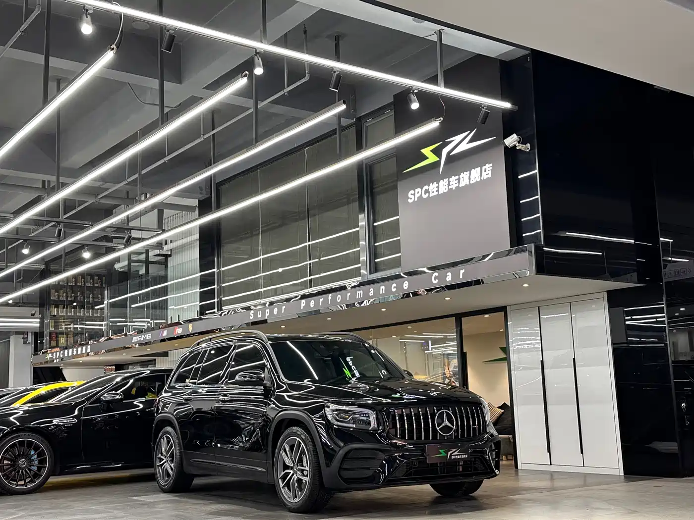 Mercedes-Benz GLB AMG 2023 Model AMG GLB 35 4MATIC