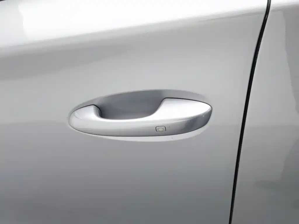 BYD Tang 2018 2018 2.0T Automatic Smart Connection Honor Edition 7-Seater China V