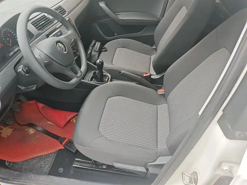 Volkswagen Santana 2016 1.4L Manual Trend Edition фото 15
