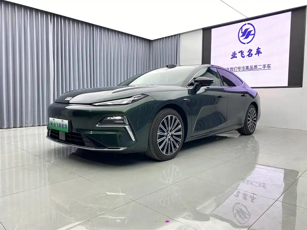 Geely Galaxy Galaxy Xingyao 8 2025 130km EM-P Starship Edition