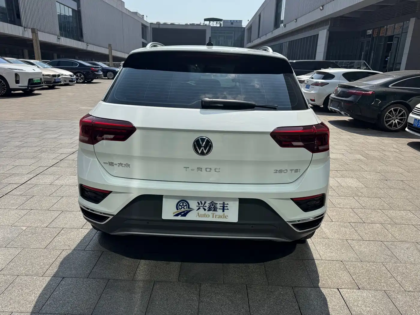 Volkswagen T-ROC 2022 280TSI DSG 2WD Comfort PLUS фото 8