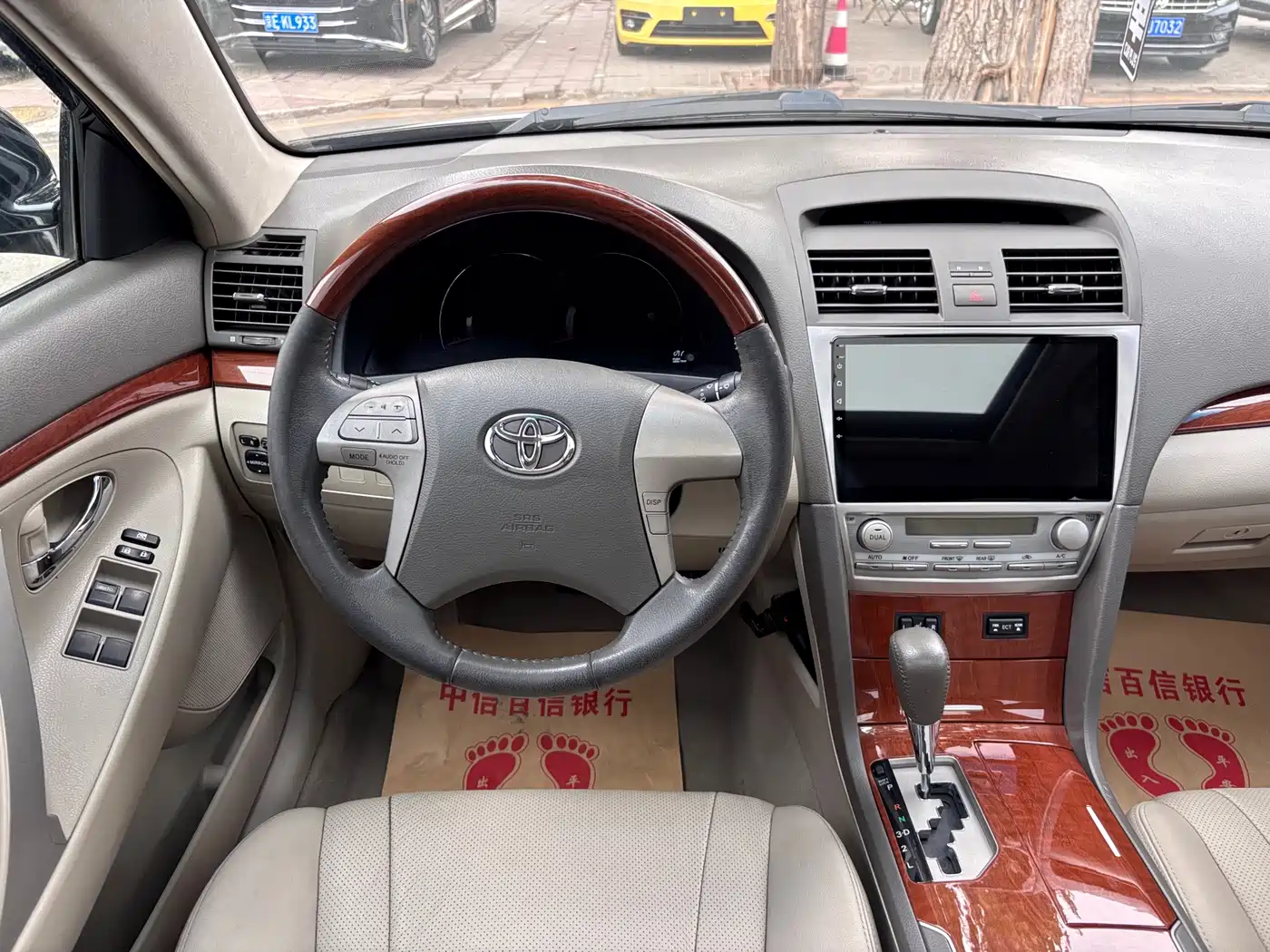 Toyota Camry 2013 200G Classic Luxury Edition фото 7