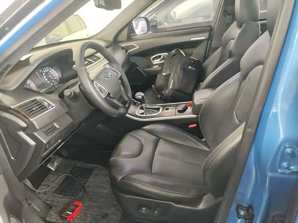 Landwind X7 2015 2015 2.0T Panorama Premium