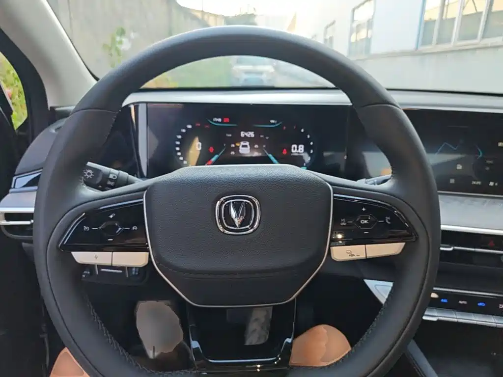 Changan Eado 2025 2025 PLUS 1.4T DCT High Performance