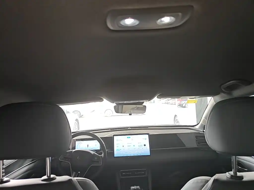 BYD Qin L 2024 DM-i 80KM Leading Edition фото 18