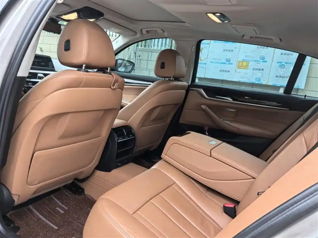 BMW 5 Series 2018 528Li Launch Special Edition фото 8