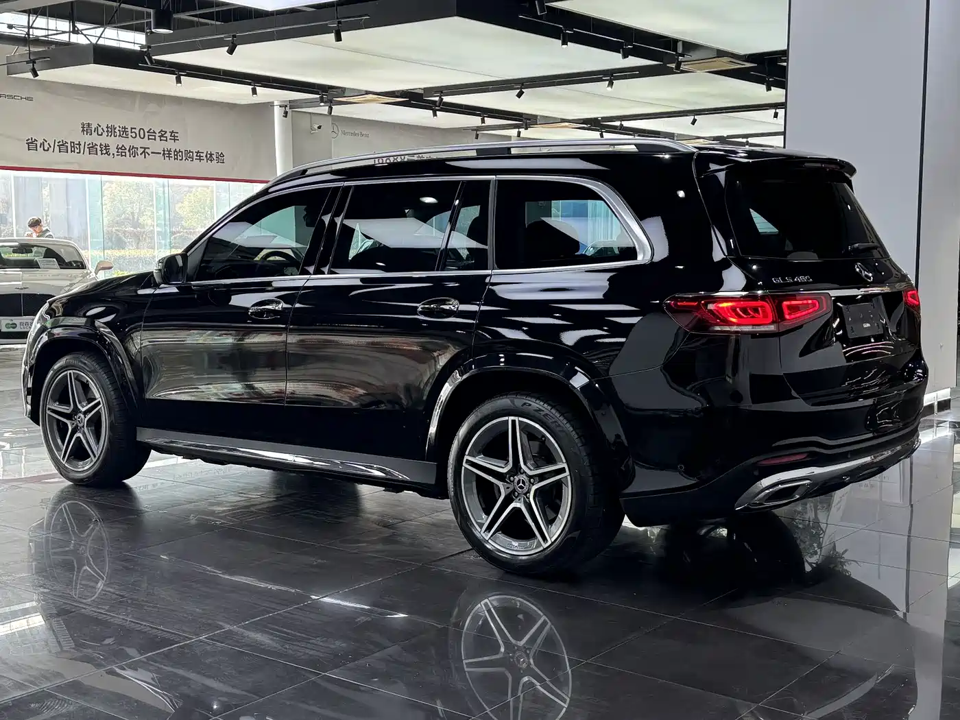 Mercedes-Benz GLS 2023 GLS 450 4MATIC Fashion Edition фото 4