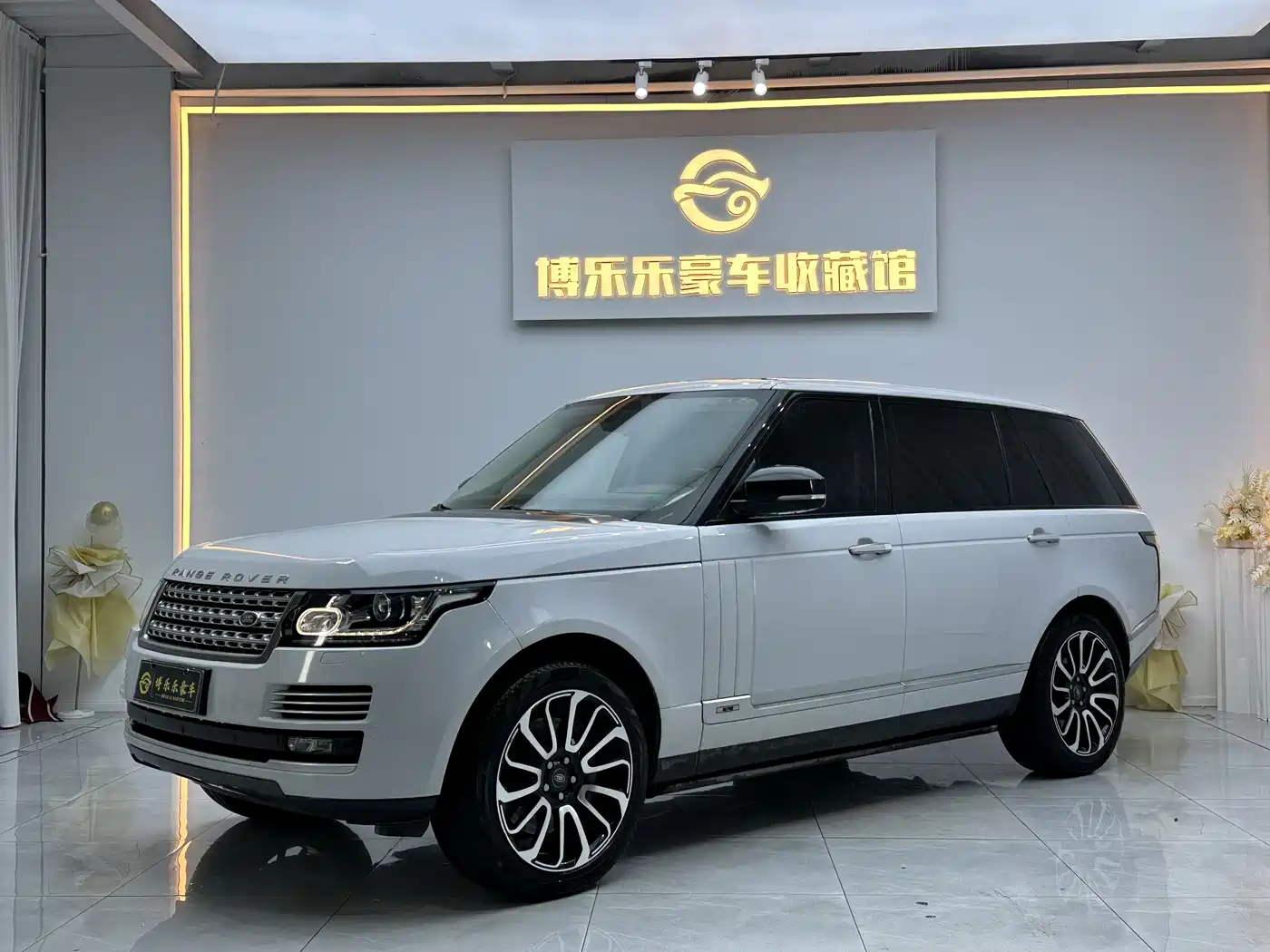 Land Rover Range Rover 2016 3.0 SC V6 Vogue SE Autobiography LWB