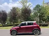 Фото 3 - Suzuki Swift