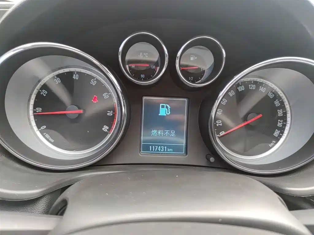 Buick Regal 2015 1.6T Leading Tech Edition фото 12