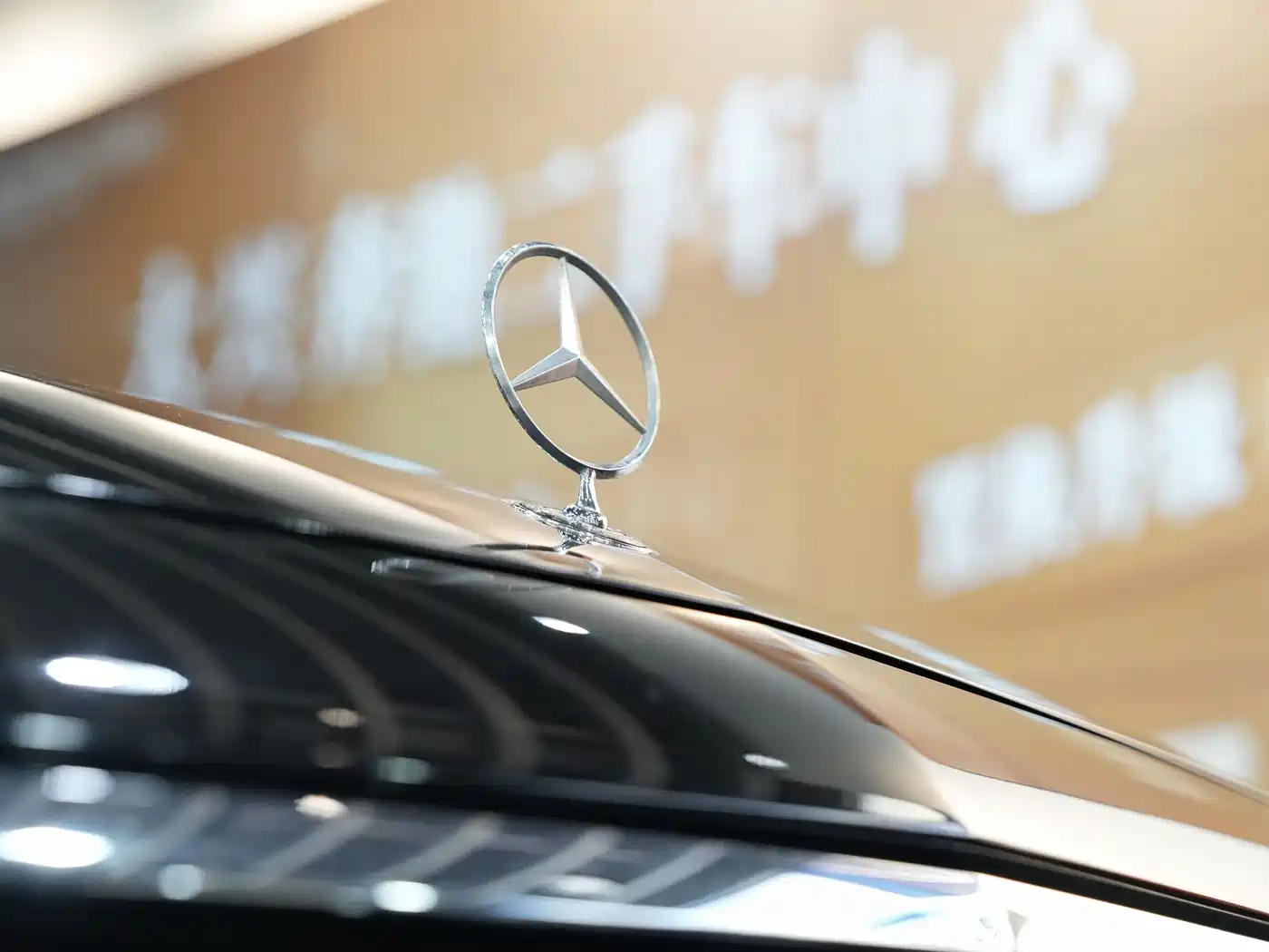 Mercedes-Benz E-Class 2022 E 260 L фото 5