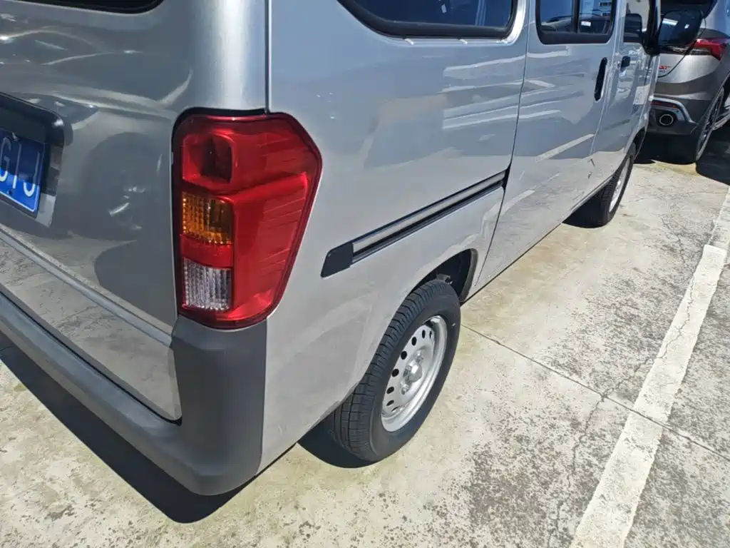 Wuling Motors Wuling Zhiguang 2026 2023 1.5L Utility 5/7-seater