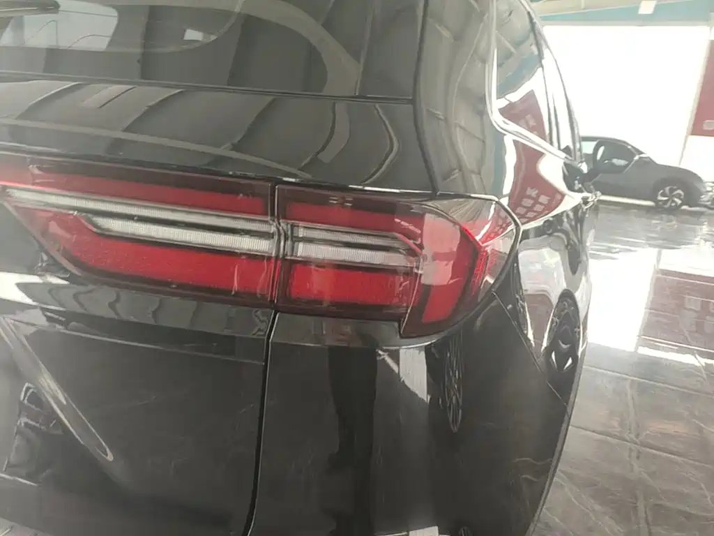 Ford Territory 2023 2023 EcoBoost 225 Platinum 7-Seater (2/3/2)