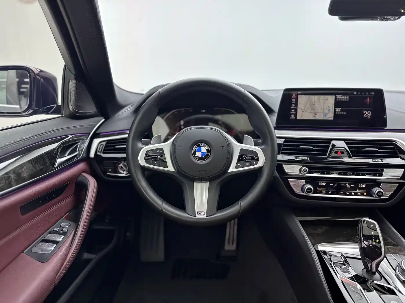 BMW 5 Series 2020 530Li Exclusive M Sport Package фото 5