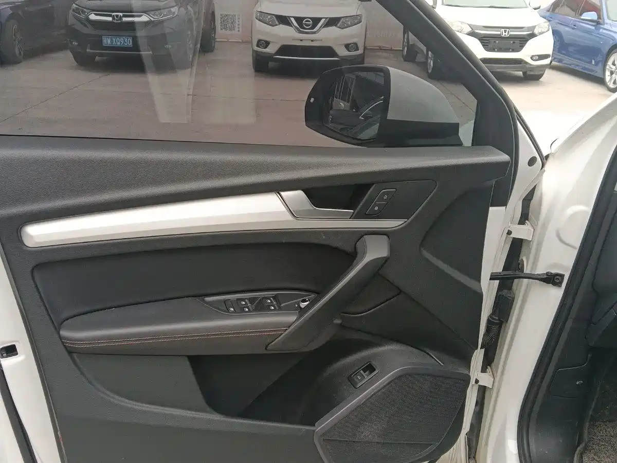 Audi Q5L 2018 40 TFSI Prestige Fashion (China V) фото 4