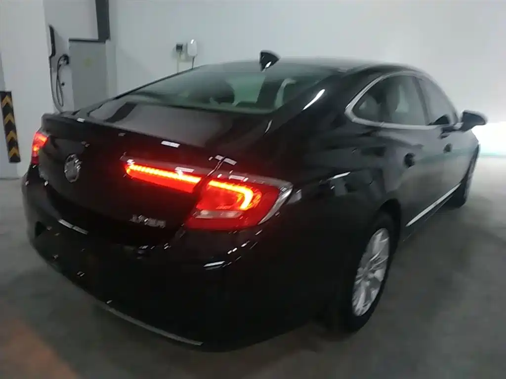 Buick LaCrosse 2018 Model 20T Leading Edition фото 7